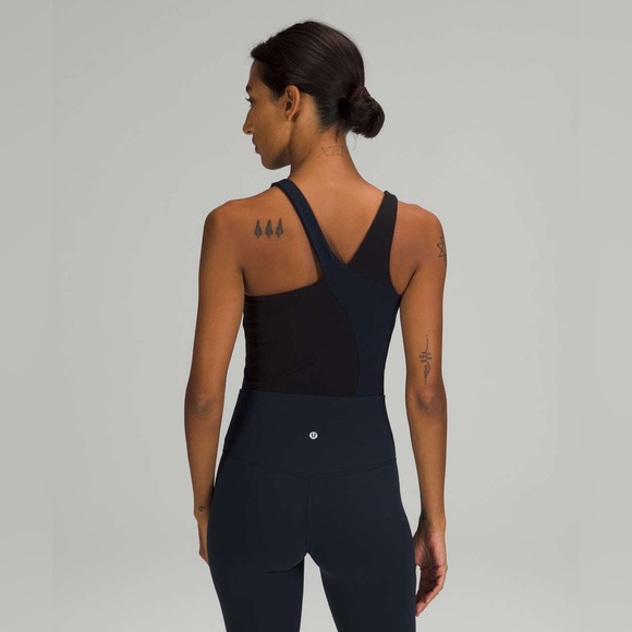 Lululemon Nulu Asymmetrical Bodysuit size 2/4 Black/True Navy BLK/TRNV - Picture 5 of 7